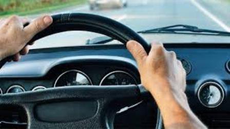 Bărbat depistat la volanul unui autovehicul deși avea suspendat dreptul de a conduce 