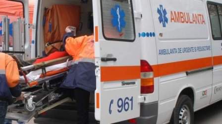 Ambulanță chemată la Liceul Antipa: o elevă a avut nevoie de îngrijiri medicale