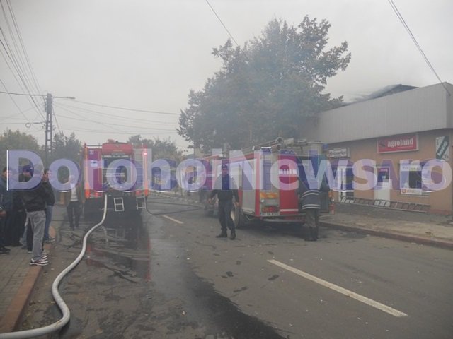 Incendiu devastator la „Club Dubai” din Darabani - FOTO