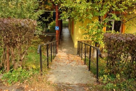 IHTIS: Strategia europeană 2010-2020 pentru persoanele cu dizabilităţi: un angajament pentru o Europă fără bariere