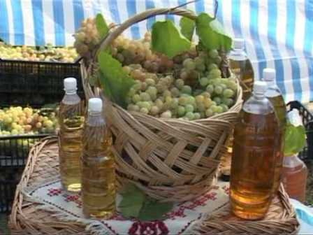 Comuna Vlăsinești sărbătorește Festivalul Vinului, ediția a V-a
