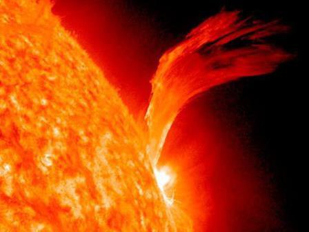 Serie de erupţii solare în ultimele şapte zile