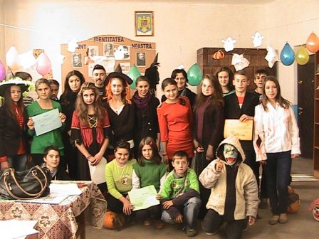 Welcome to Halloween Party la Școala Gimnazială Corlăteni - FOTO