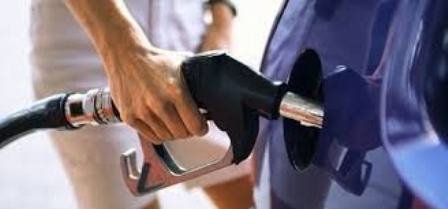 Accizele la carburanţi cresc cu 20 la sută. Vezi cu cât se va majora preţul benzinei anul viitor