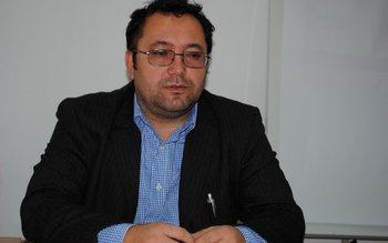 Vezi cine candidează pentru conducere …