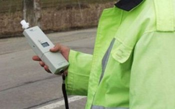 S-a urcat beat la volan …