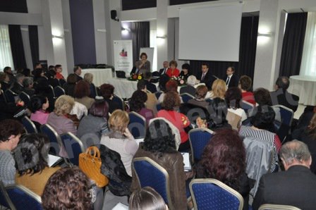 IȘJ Botoșani, gazda Conferinței Finale din cadrul Proiectului „Formarea continuă a profesorilor de limba română în societatea cunoaşterii” - FOTO