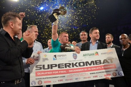 Şase români vor lupta în marea finală a circuitului Superkombat din 2013