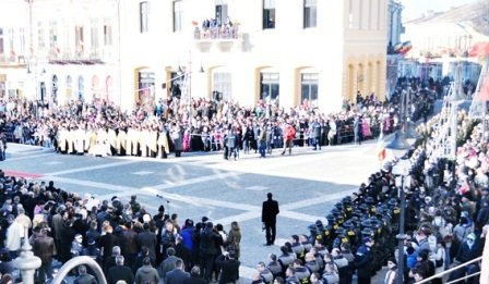 1 Decembrie 2013: Locuitorii şi oficialităţile Botoșaniului au luat parte la manifestările dedicate Zilei Naţionale a României