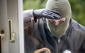 Cercetat pentru furt calificat după …