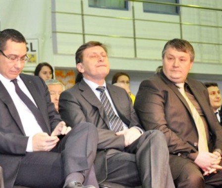 Florin Țurcanu se întâlnește cu Antonescu, Chițoiu și Ponta pentru a discuta situația USL de la Botoșani