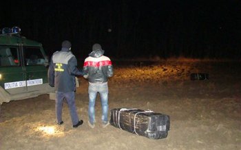 Mii de pachete de ţigări …