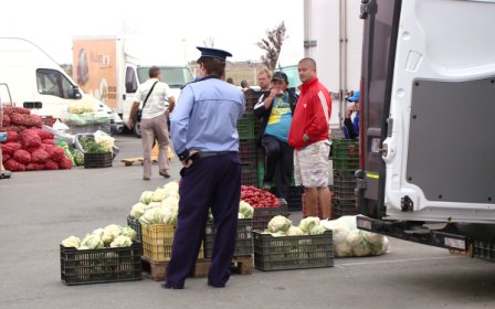 Amenzi de aproape 600.000 lei în domeniul comerţului cu legume, fructe și carne date polițiștii botoșăneni
