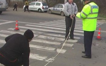 Bătrân accidentat pe trecerea de …