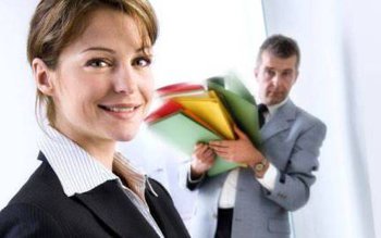 Cum poți ajunge funcționar la …