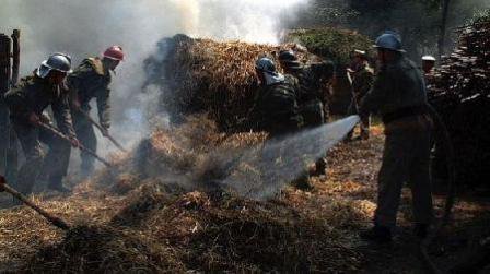 40 de tone de furaje distruse într-un incendiu la Cristeşti