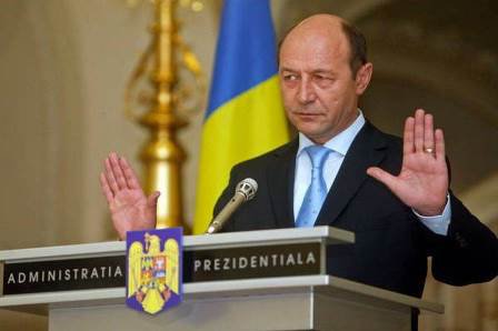 Legea Referendumului, promulgată de Traian Băsescu la miezul nopţii