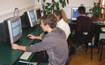 15 tineri din Botoșani au …