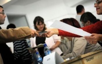 Peste 8000 de persoane din …