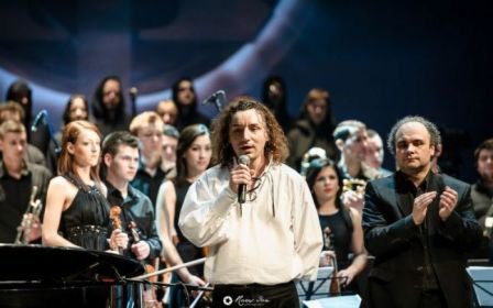 Pianistul Bogdan Ota va cânta la Botoşani pentru a ajuta doi copii grav bolnavi