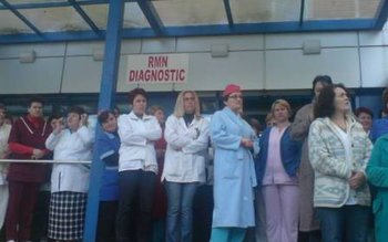 Noi proteste la Spitalul Județean. …