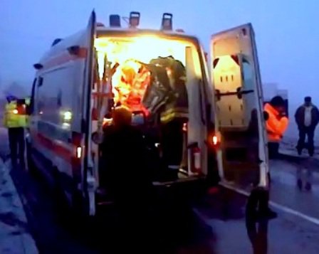 Trei persoane au ajuns la spital în urma unui grav accident produs pe strada Doboșari din municipiu