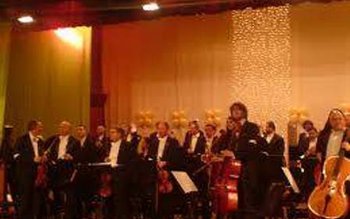 Vezi programul Concertului de divertisment …