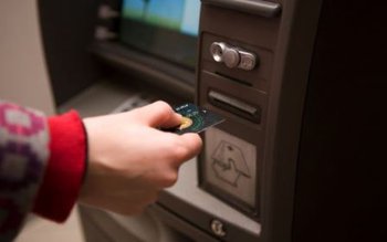 Șase români din Spania, membri …