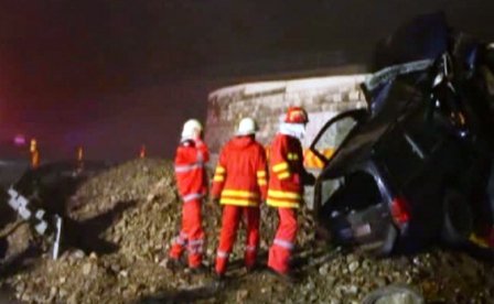 Accident grav în Suceava: Un tânăr a murit după ce a intrat cu maşina într-un zid