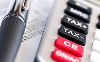 România trăieşte pe datorie. Fiecare …