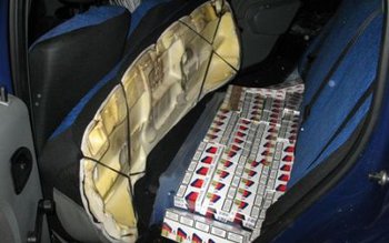 Transport de ţigări de contrabandă, …