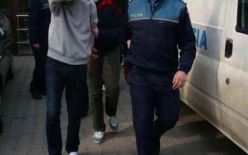 Cercetați în stare de arest …