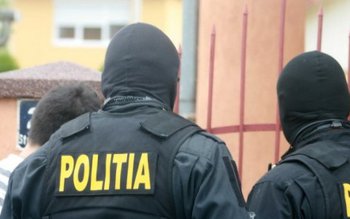 Cei doi suspecți percheziționați astăzi …