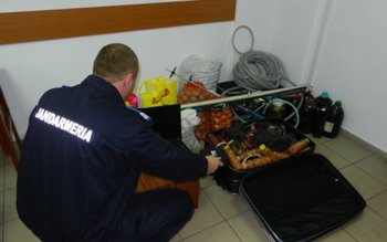 Doi tineri reținuți de jandarmi …