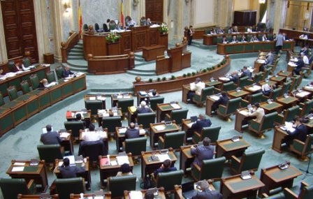 Dezbaterea noului Cod Rutier în comisiile Senatului a fost amânată