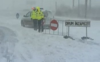 Mai multe drumuri din județ …