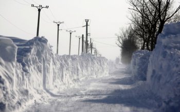 Încă două tronsoane de drum …