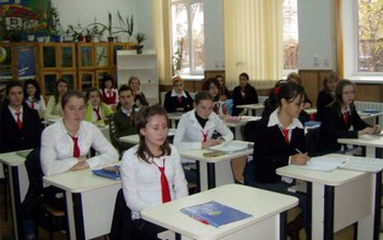 Mai puține locuri la liceu …