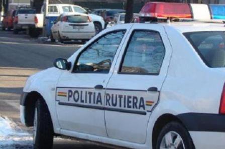 Şoferi fără permis depistaţi de poliţiştii rutieri în trafic