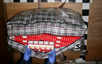 Prins în flagrant de polițiști …