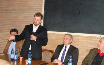 Prefectul: „Domnule Pîrvulescu, este o …