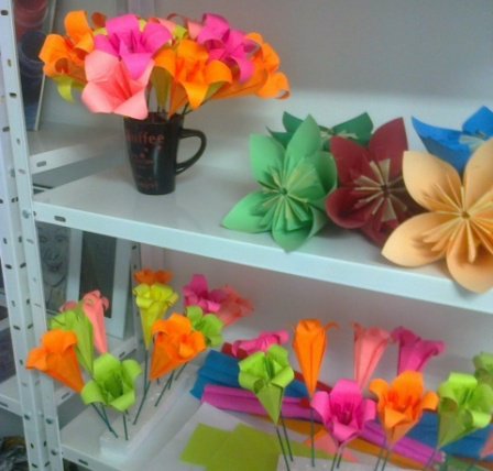 Expoziție la Uvertura Mall „Florile Primăverii”: Să fim altruiști de 8 Martie!