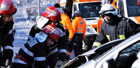 Accident rutier grav cu patru victime la intersecția străzilor Petru Rareș cu Armeana