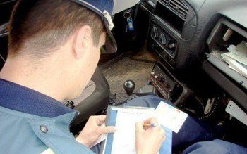 Tânără depistată la volanul unui …