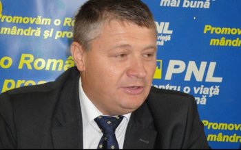 Atac al liberalilor la adresa …