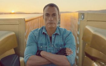 Van Damme își deschide un …