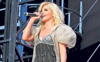 Lori, fabrică de făcut lovele! …