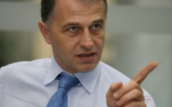 Trei ambasadori împreună cu Mircea …