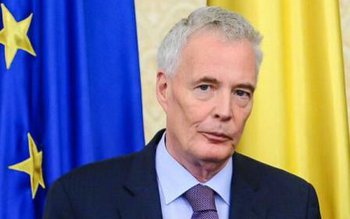 Gerard Corr, Ambasadorul Republicii Irlanda …