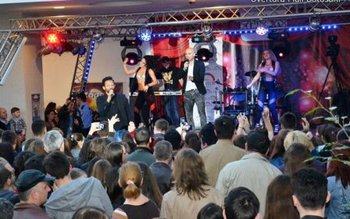 Sute de botoșăneni la concertul …